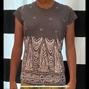 Yukiko shirt size small